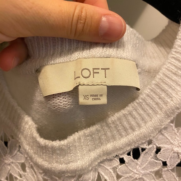 Sweater with lace detail - Picture 3 of 5